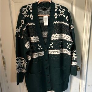 Green and White Patterned Women's Sweater